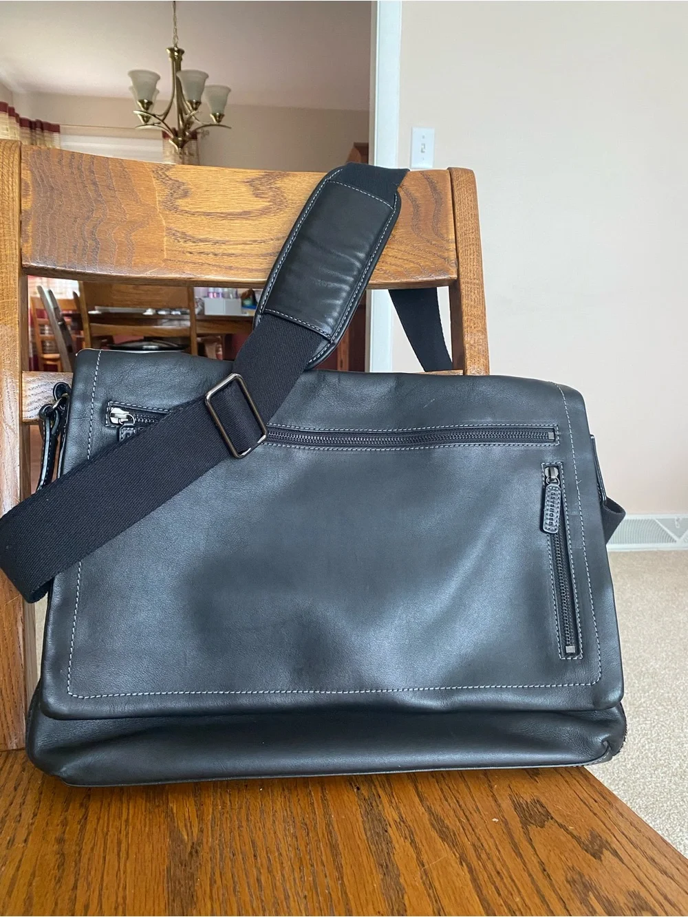 Levenger Black Leather Messenger Bag with Wide Strap